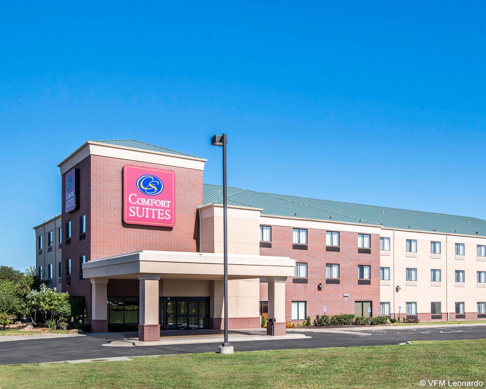 Comfort Suites Speedway - Kansas City Buitenkant foto