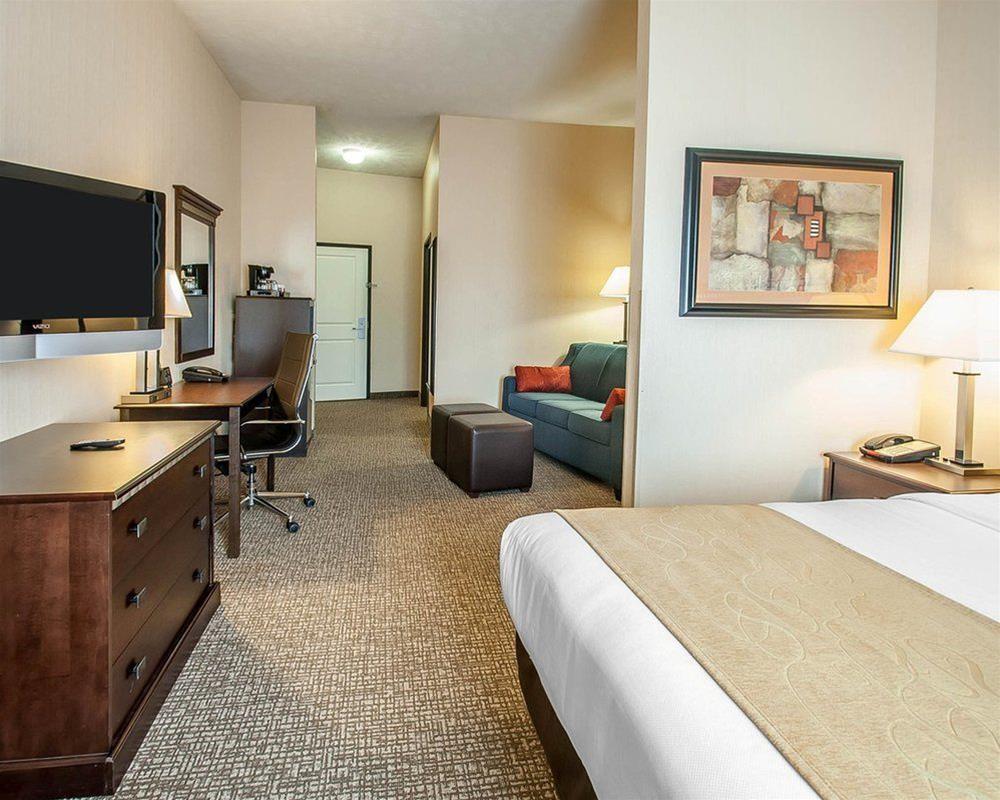 Comfort Suites Speedway - Kansas City Buitenkant foto