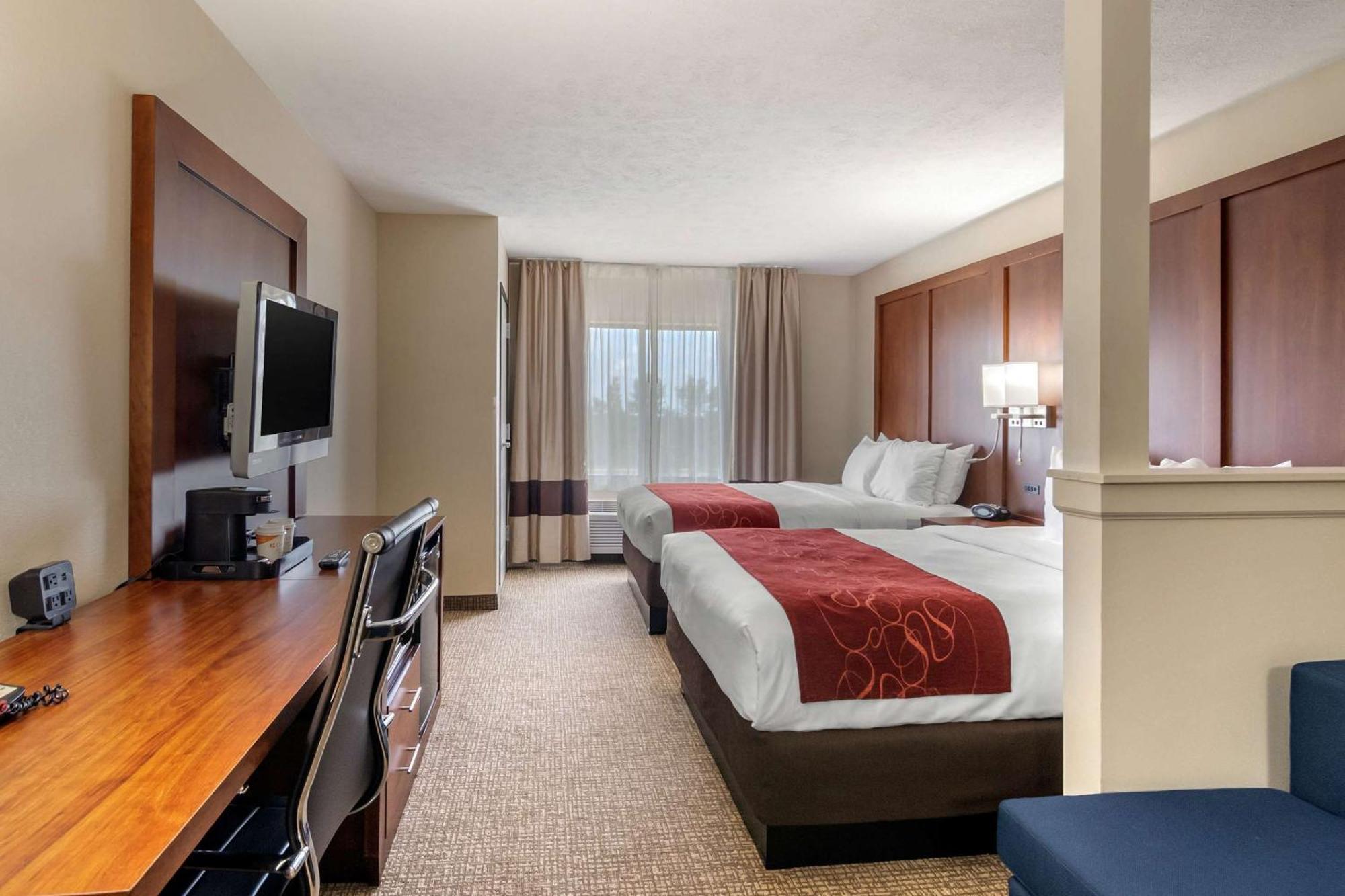 Comfort Suites Speedway - Kansas City Buitenkant foto