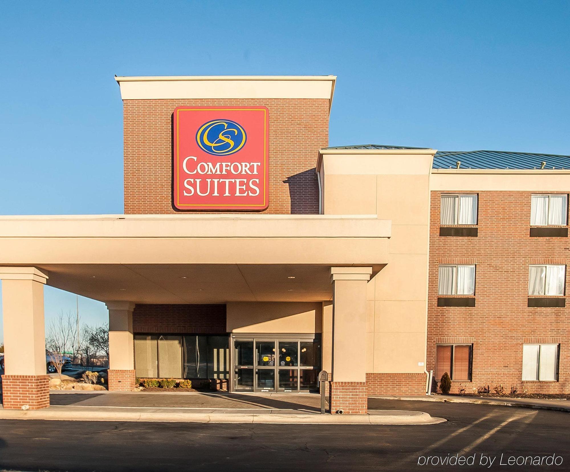 Comfort Suites Speedway - Kansas City Buitenkant foto